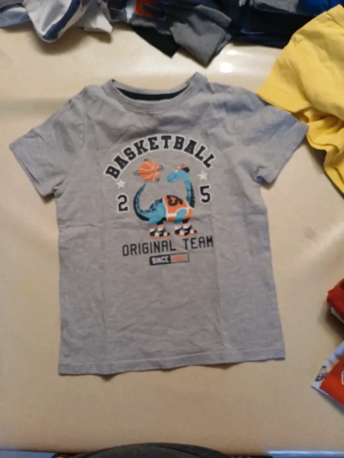 Lot 6 tee-shirts - photo numéro 5