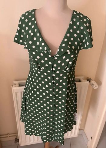 Robe d’été à pois, verte et blanche, Asos