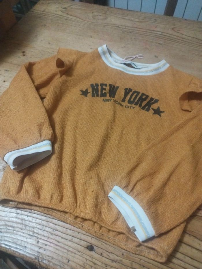 Petit pull jaune moutarde - photo numéro 2