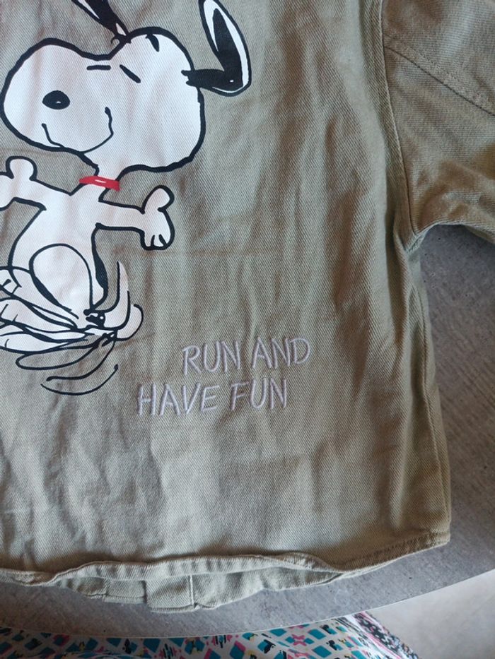 Veste en jean bouton pression snoopy taille 2 3 ans - photo numéro 4