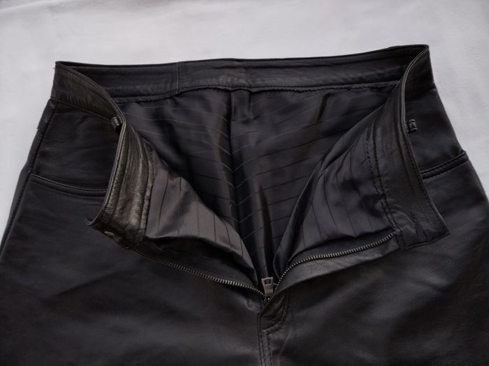 Pantalon homme cuir noir taille 42 (L) - photo numéro 6