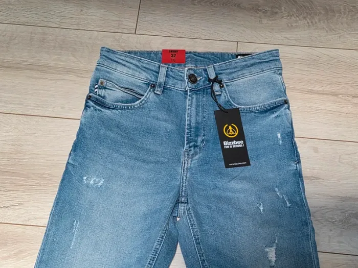 Jean skinny T.32 BZB homme neuf - photo numéro 2