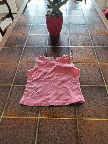 Tee shirt sans manches