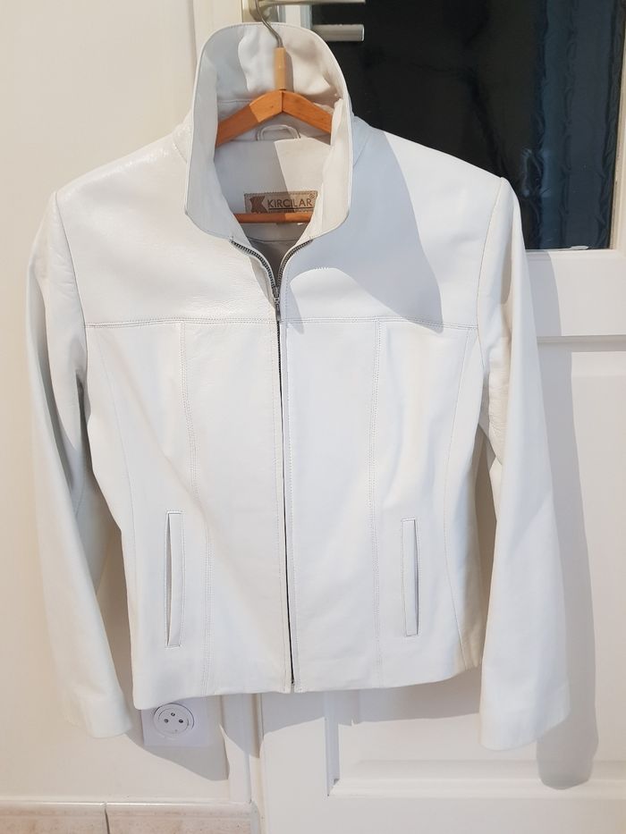 Veste cuir neuve.