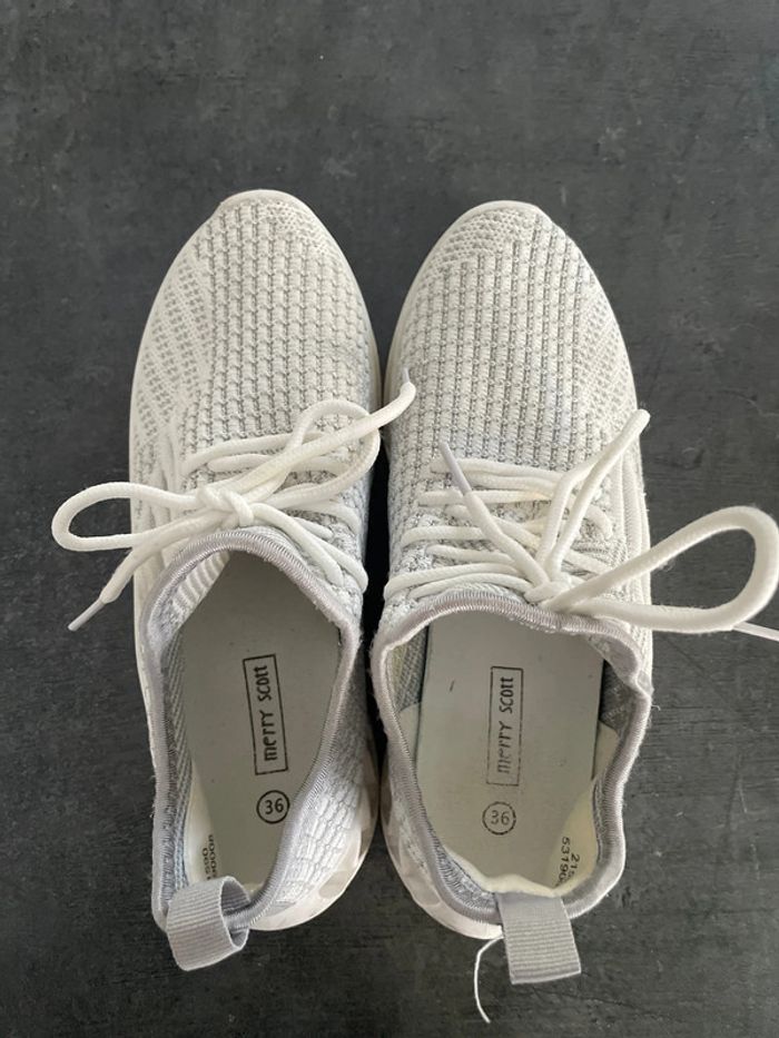 Basket gris et blanche - photo numéro 3