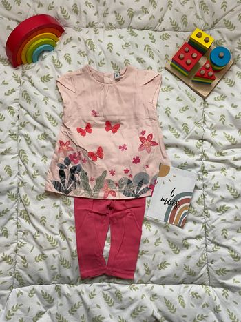 ensemble teeshirt manches courtes rose motifs papillons et legging rose 6 mois