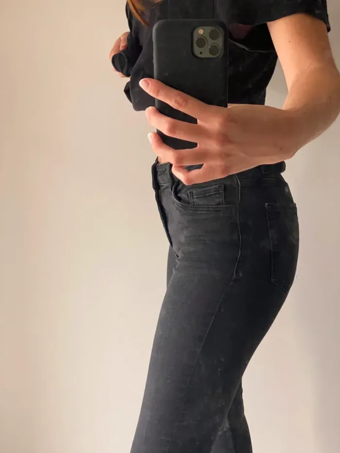 Pantalon noire - photo numéro 5