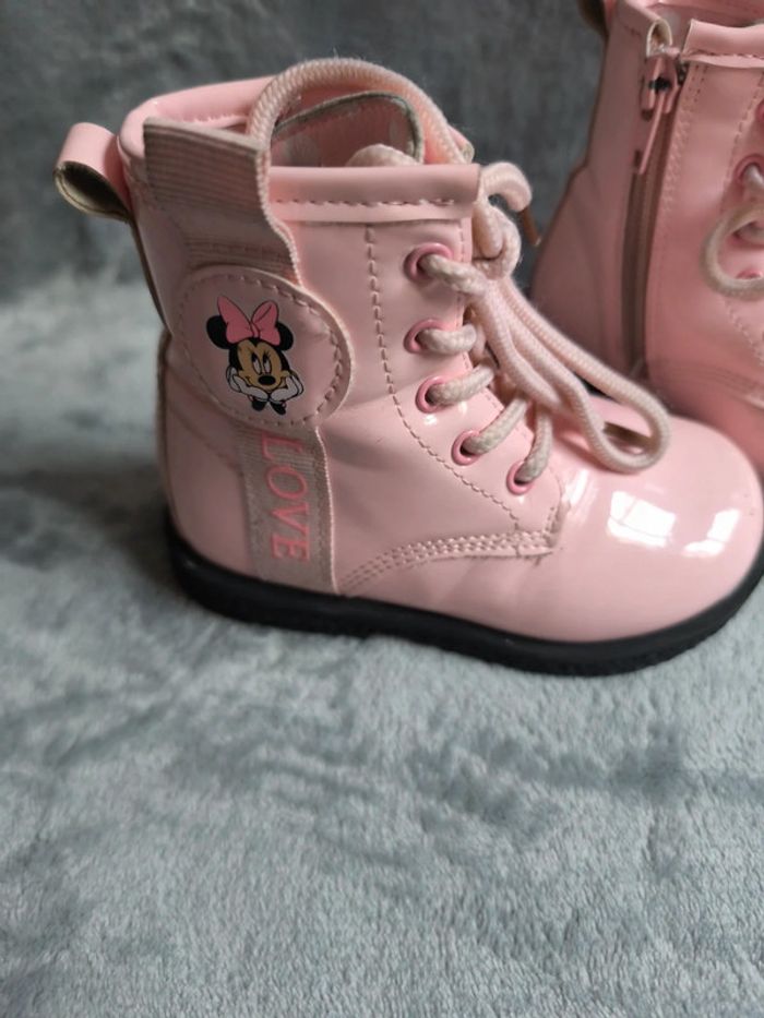 Bottines vernis rose minnie taille 22 - photo numéro 2