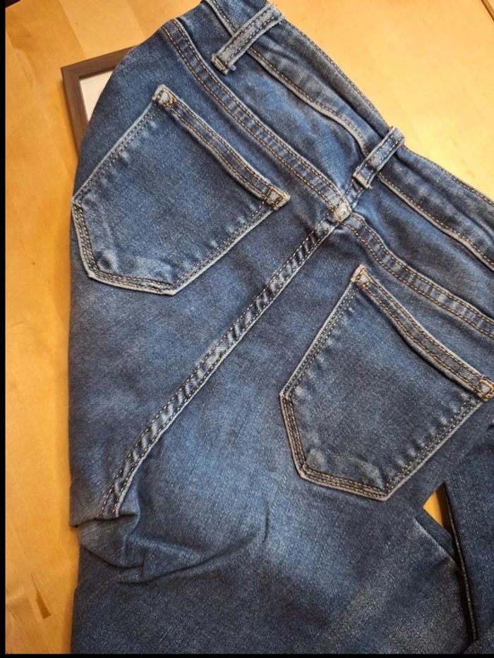 Jean pour femme taille S Marque daysie très bon état - photo numéro 7