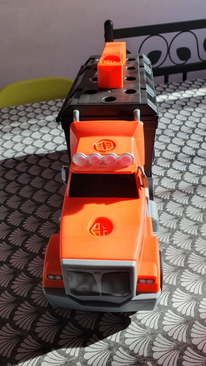 Camion avec boîte à outils Black&Decker Truck Smoby - photo numéro 2