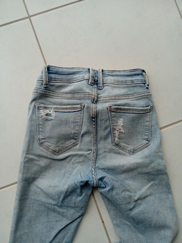 Jean skinny effet déchiré - photo numéro 5