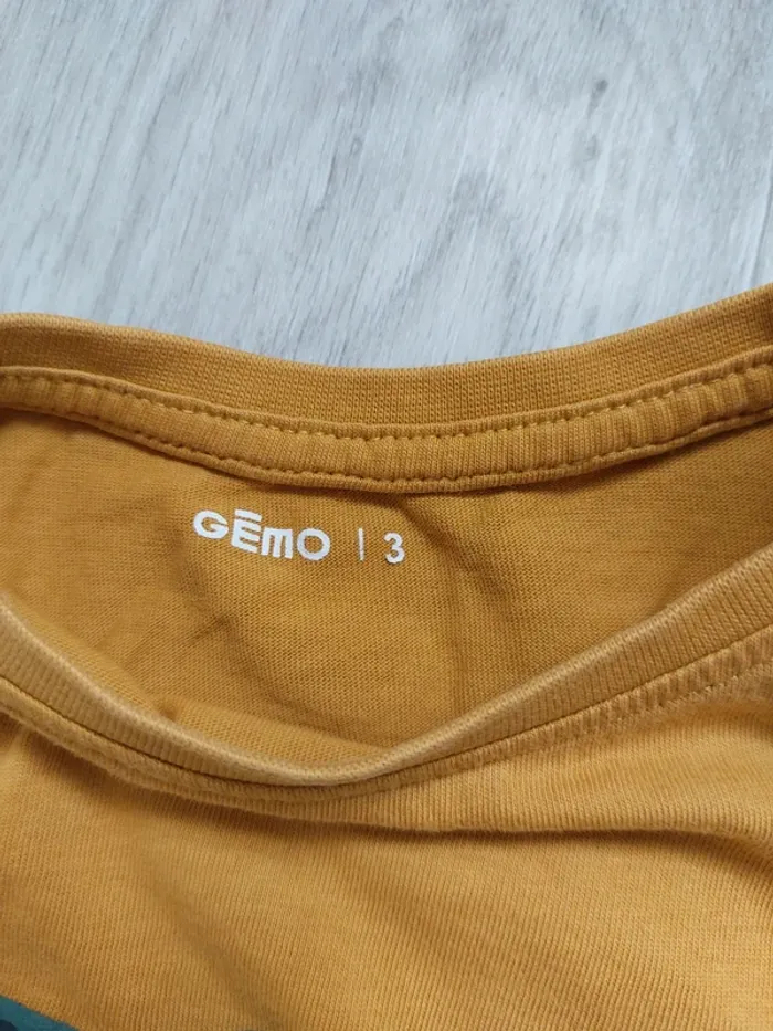 Lot 2 t-shirts très légers Gemo/Mes petits cailloux 36M - photo numéro 4