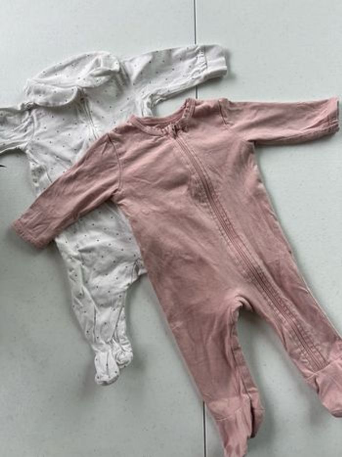 Lot de deux pyjamas zip fermeture éclair vertbaudet taille 3 mois - photo numéro 2