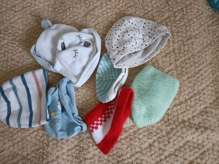 Vêtements bébé  naissance - photo numéro 2
