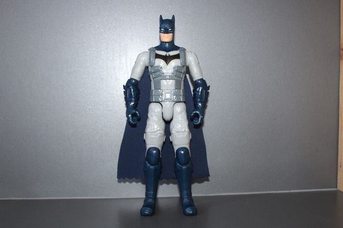 Figurine Justice League Batman Armure Lourde 30 cm