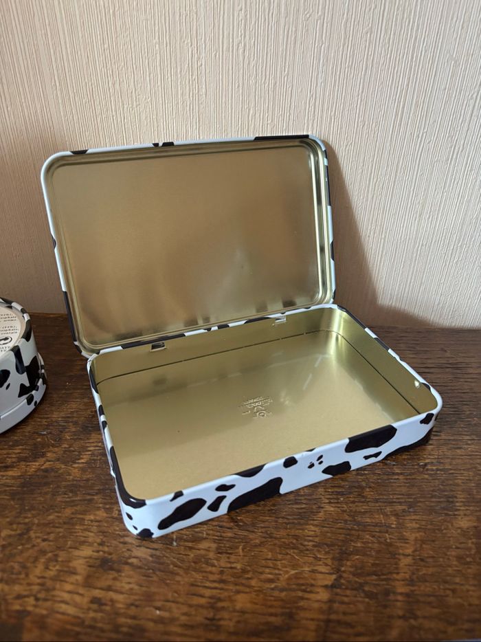 lot « Vache noire et blanche » : boites, plateau et pense-bête - photo numéro 6