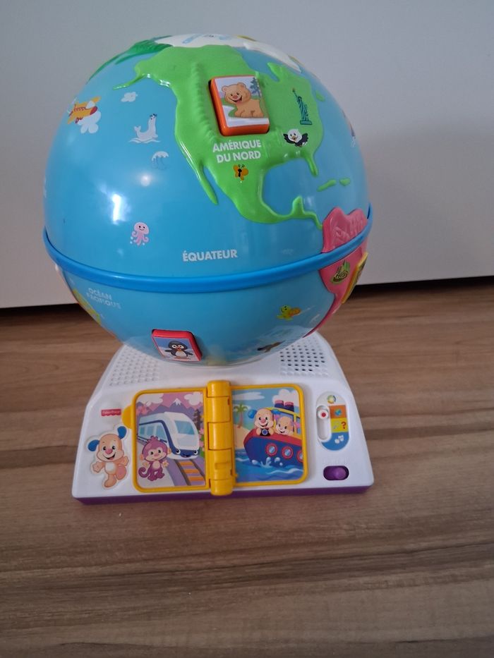 Globe d'apprentissage bébé de Fisher-Price