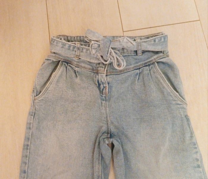 Jeans Mom 10 ans + culottes offertes - photo numéro 2