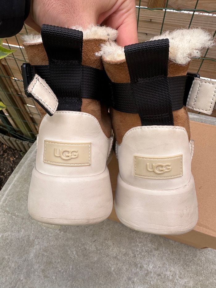 UGG FemmeClassic Boom Buckle Chestnut - photo numéro 5