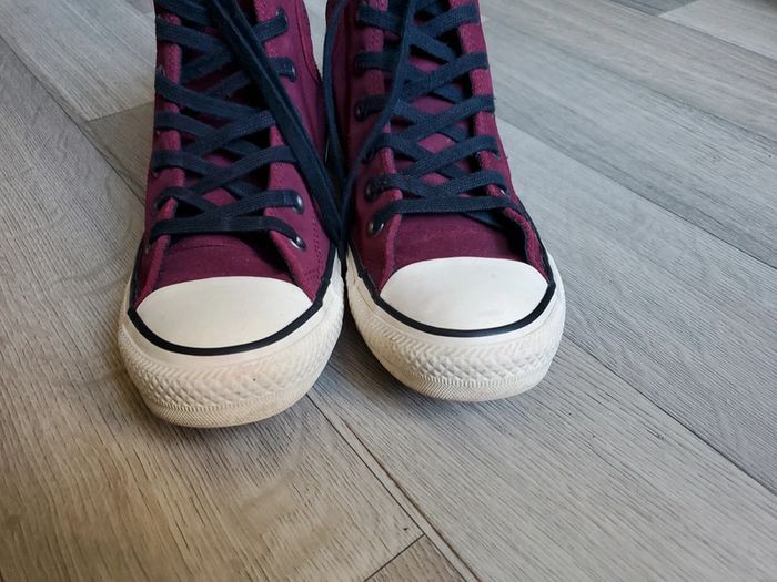 Converse bordeaux et noire P.38.5 - photo numéro 2