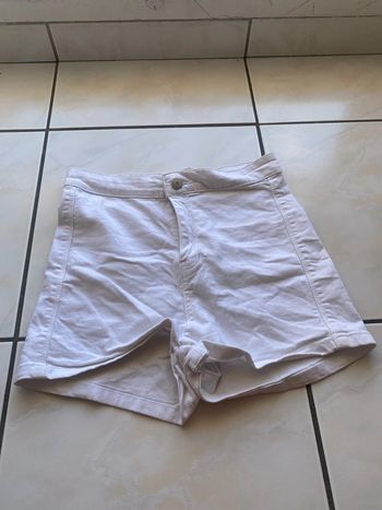 Short blanc taille 34