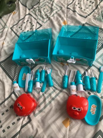 Lot de 2 mallette de dentistes
