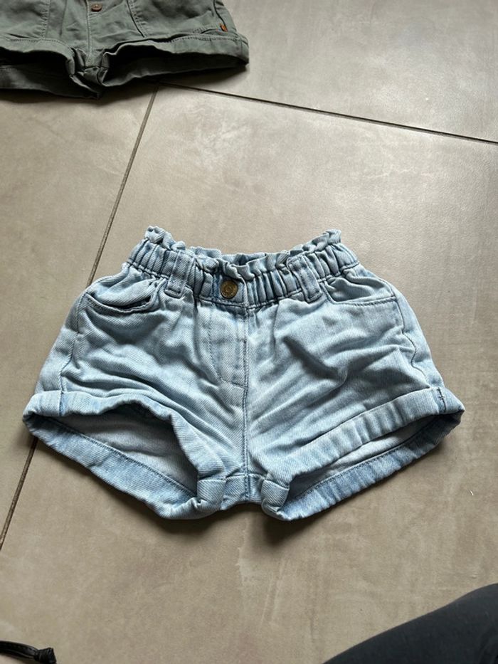 Lot shorts 12 mois - photo numéro 5