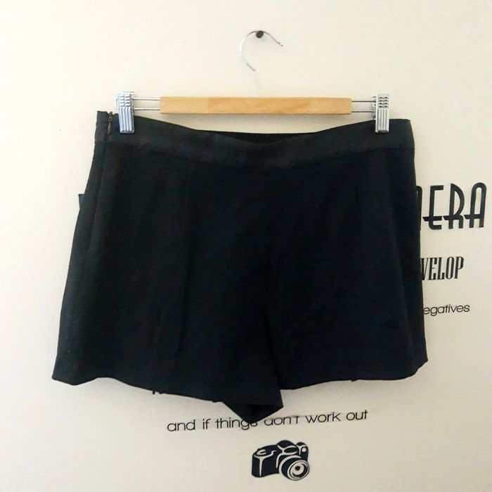 Short noir épais hiver Zara taille M - photo numéro 5