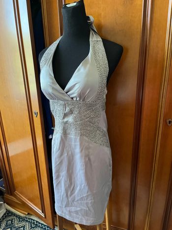 Robe  dos nu Graffith T 36 neuve