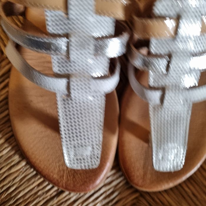 sandales / tongs t 39 - Neuf - photo numéro 3