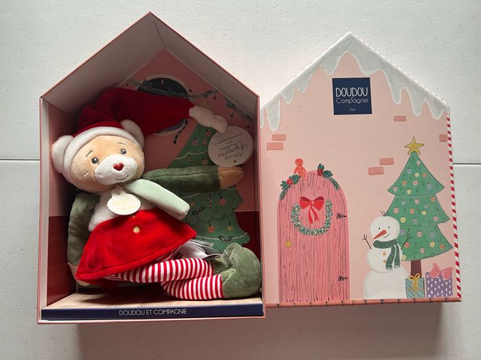 Doudou Farceur & sa maisonnette - Cannelle Lutin Farceur 27 cm Neuf étiquetée dans sa boîte d’origine Doudou et compagnie               #bebefille6mois_candysand    #bebegarcon #naissance #naissancegarcon #nourrisson #maternité #sacfemme #grossesse #e - photo numéro 2