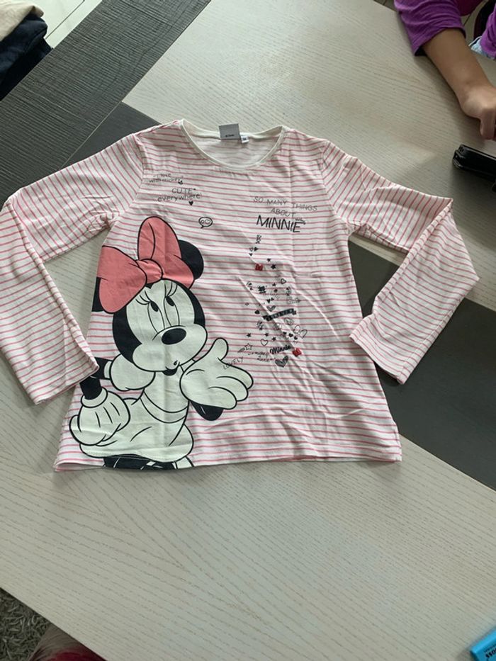Tee-shirts marinière Minnie 8 ans Disney neuf