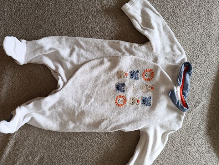 Lot 12 pyjamas velour 3 mois - photo numéro 9