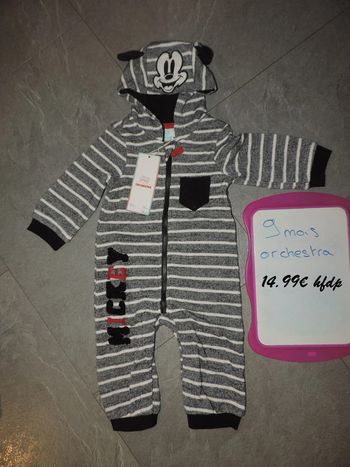 combinaison mickey orchestra taille 9 mois neuf