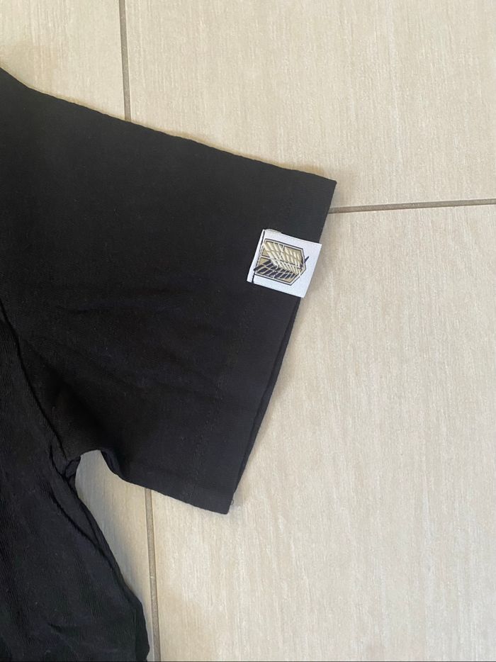 Attack on titan t-shirt oversize XS - photo numéro 3