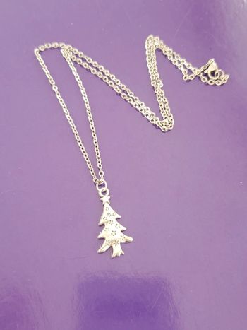 Collier sapin de Noël argentée