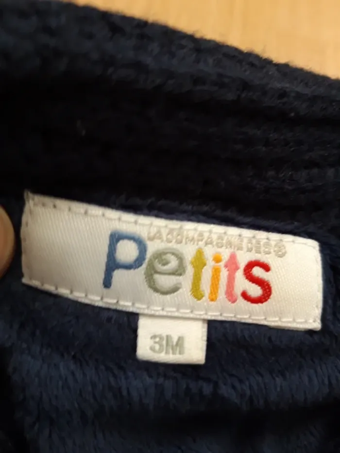 Très jolie veste en maille doublée polaire - photo numéro 5