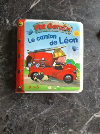 Livre le camion de Léon en très bon état