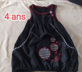 Robe 4 ans