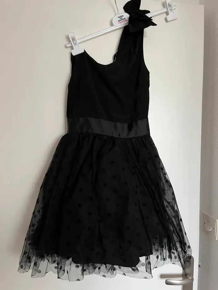 Robe noir à pois velour