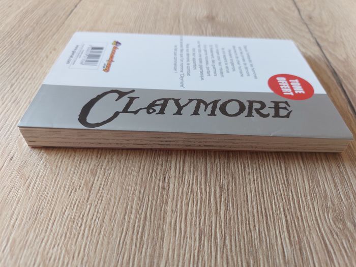 Manga "Claymore T1 La tueuse aux yeux d'argent" - photo numéro 5