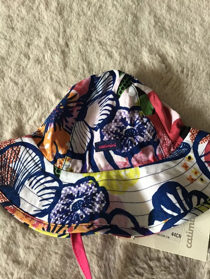 Chapeau réversible taille 44 soit 6/9 mois marque Catimini (0623) - photo numéro 2