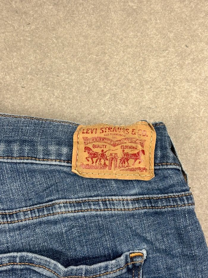 Jean pantalon coupe droite 414 levis bleu W34 - photo numéro 3