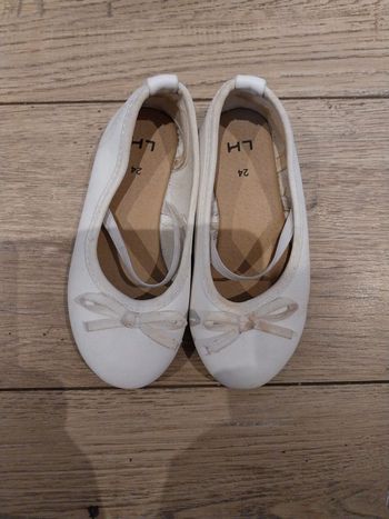 Chaussures fille 24