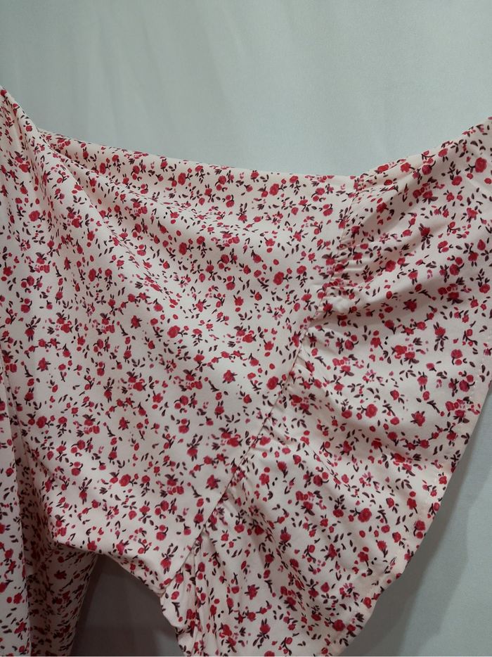 Blouse élégante grande taille 60/62 rose à imprimé floral – manches froncées et col rond, style décontracté chic toutes saisons - photo numéro 3