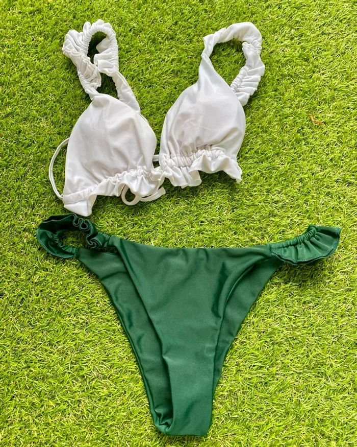 Maillot de bain 2 pièces blanc et vert sapin taille S