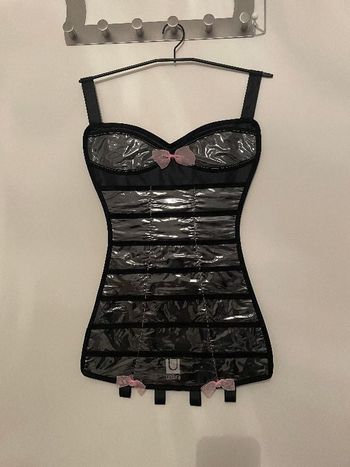 Porte Bijoux Corset UMBRA