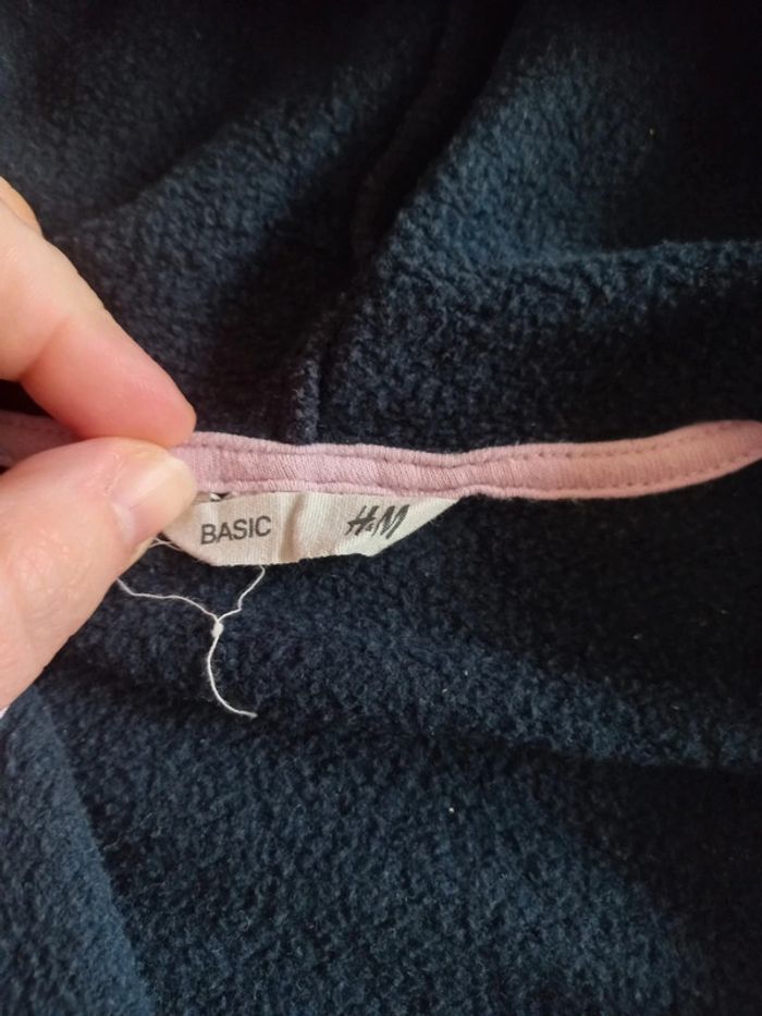 Veste/sweat zippé à capuche bleu marine papillonH&M 4-6ans - photo numéro 3