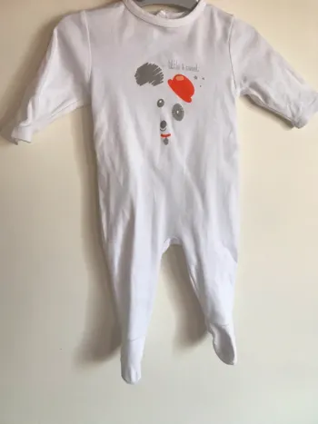 Pyjama neuf chien 3-6 mois