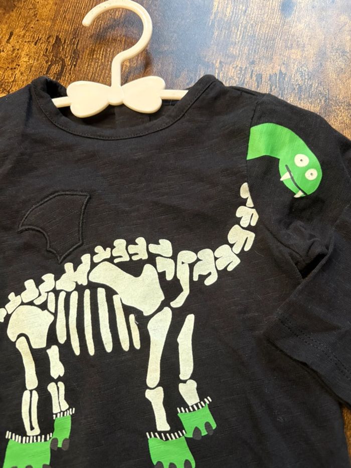 TEE shirt 9m - photo numéro 2